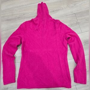 Women's Pink Sweater